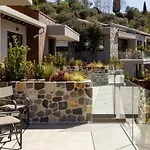 Deville & Hotel Costermano
