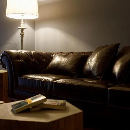 酒店 Deville & 科斯特曼诺