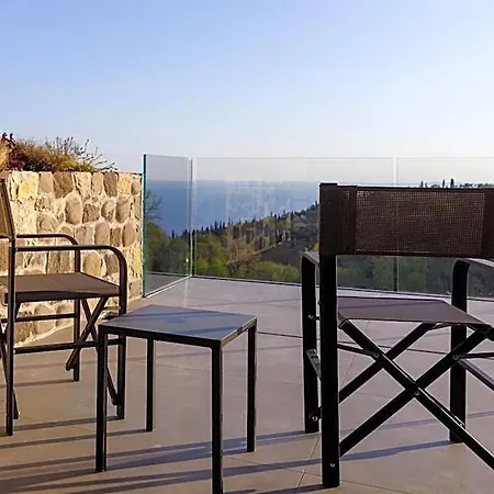 Deville & Ξενοδοχείο 3*