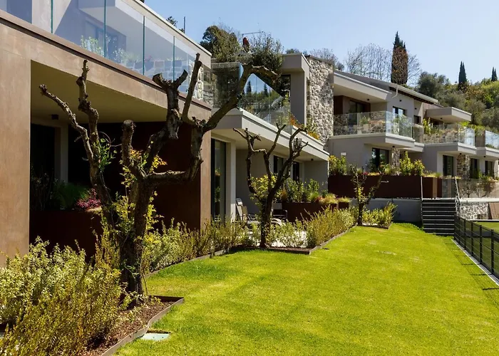 Deville & Costermano