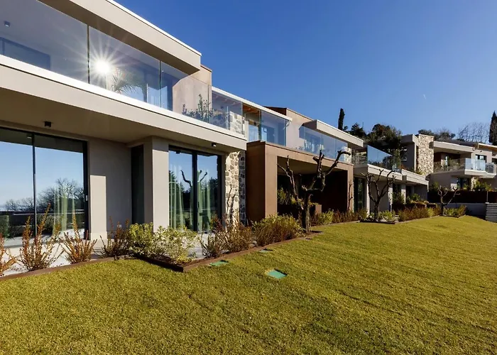 Deville & Отель 3*